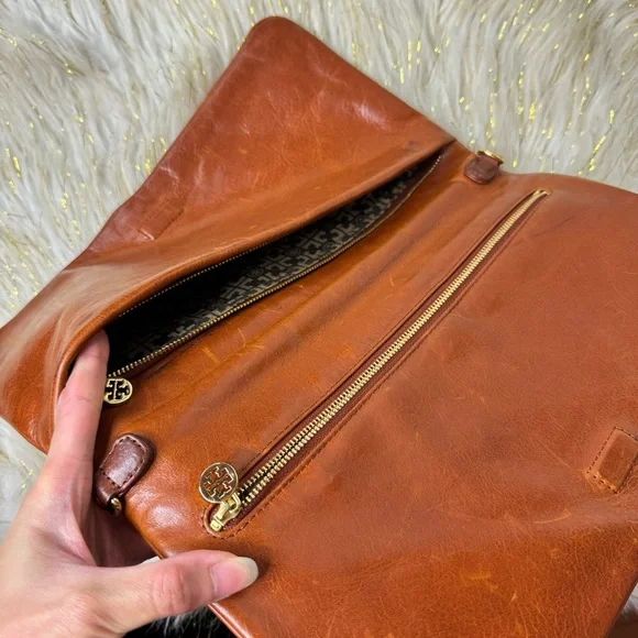 Tory Burch Black Clutch with Brown Logo Trim - Picture 4 of 9